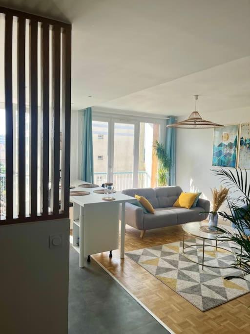 Chambre Privee Dans Un Appartement Partage Villeurbanne Extérieur photo